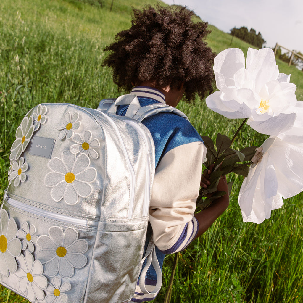 Kane Backpack - Metallic 3D Daisies