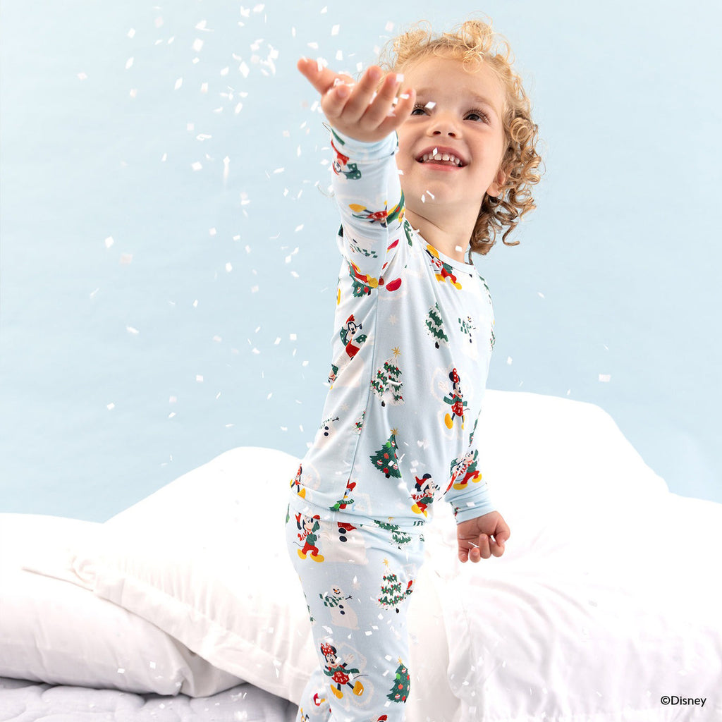 Mickey & Friends Snow Excited Modal Magnetic PJ Set