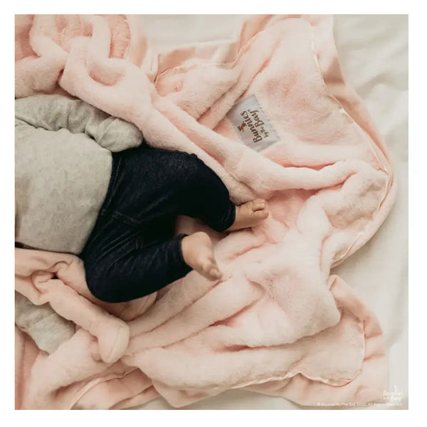 Cuddle Me Nibble Fur Blanket - Pink